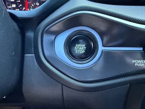 Used 2020 Hyundai Veloster N w/ Performance Package image 31