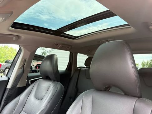 Used 2016 Volvo XC60 T5 Premier AWD/4WD image 23