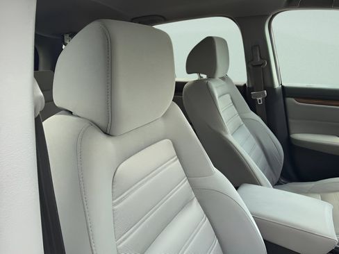 Used 2018 Honda CR-V EX image 8