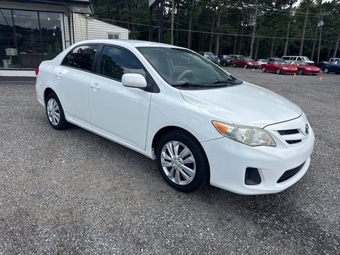 Used 2012 Toyota Corolla LE FWD image 15
