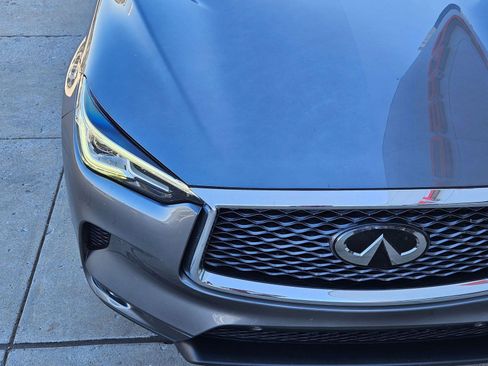 Used 2019 INFINITI QX50 Essential w/ Premium Heat Package image 11