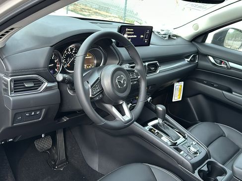 New 2025 MAZDA CX-5 AWD 2.5 S w/ Preferred Package image 13