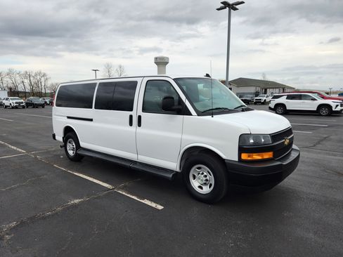 Used 2023 Chevrolet Express 3500 LS image 9