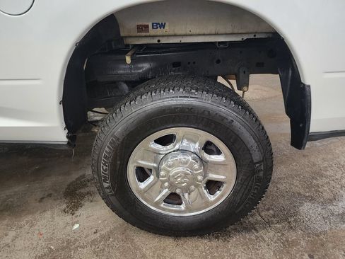 Used 2022 RAM 2500 Big Horn AWD/4WD image 35