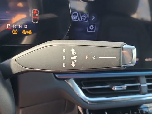 New 2026 Chevrolet Equinox EV LT w/ LPO, Blackout Package FWD image 34