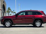 New 2025 Jeep Grand Cherokee Laredo w/ Luxury Tech Group I image 3
