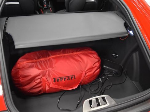 Used 2020 Ferrari 812 Superfast image 19