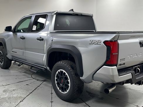 New 2025 Toyota Tacoma TRD Off-Road image 7