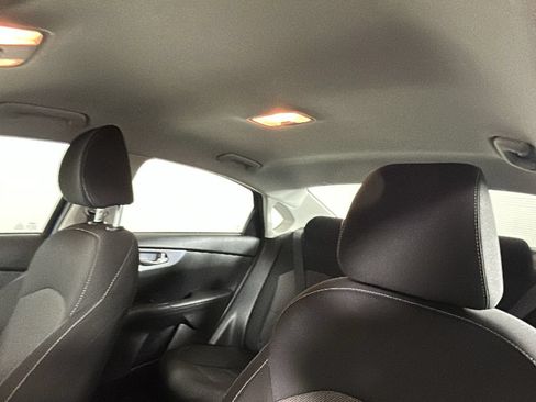 Used 2022 Kia Forte LXS FWD image 15