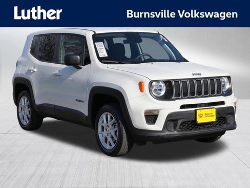 Used 2023 Jeep Renegade Latitude AWD/4WD image 1