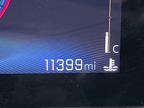 Used 2024 Chevrolet Trax LT image 6