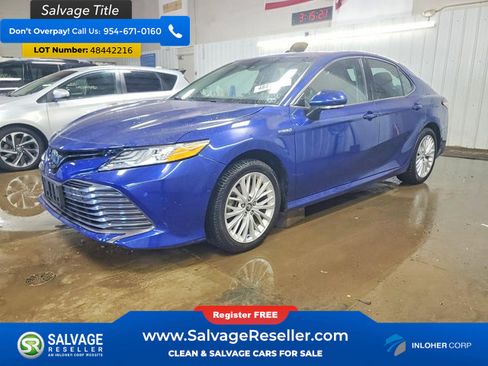 Used 2018 Toyota Camry XLE image 1