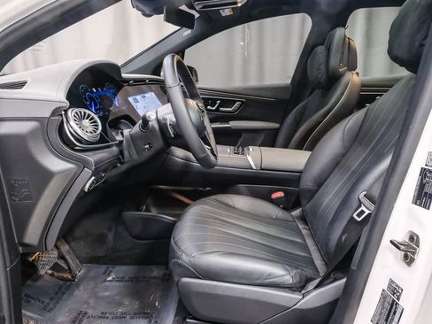 Certified 2023 Mercedes-Benz EQS 580 4MATIC SUV image 16