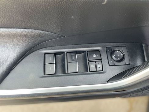 Used 2024 Toyota RAV4 XLE FWD image 15