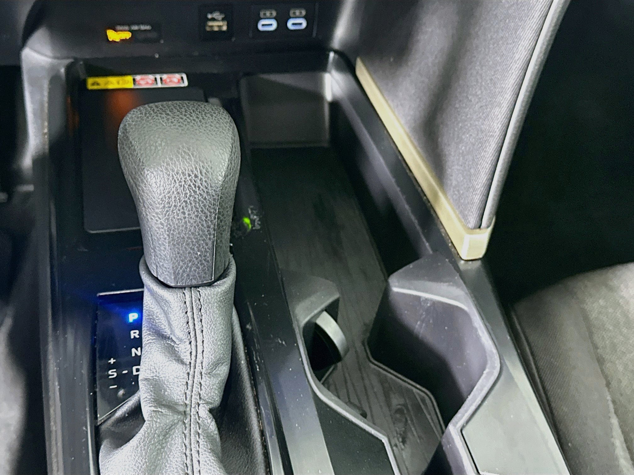 Used 2025 Toyota Camry LE FWD image 23