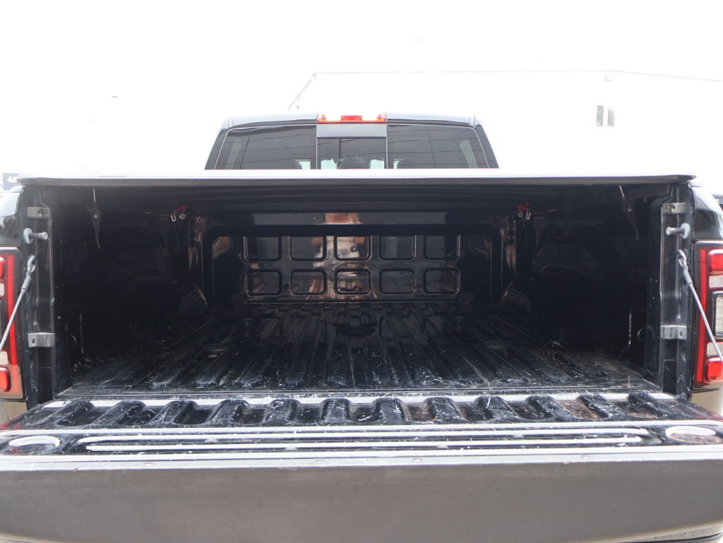 Used 2024 RAM 2500 Laramie w/ Night Edition AWD/4WD image 13