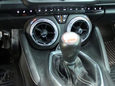 Used 2016 Chevrolet Camaro SS image 19