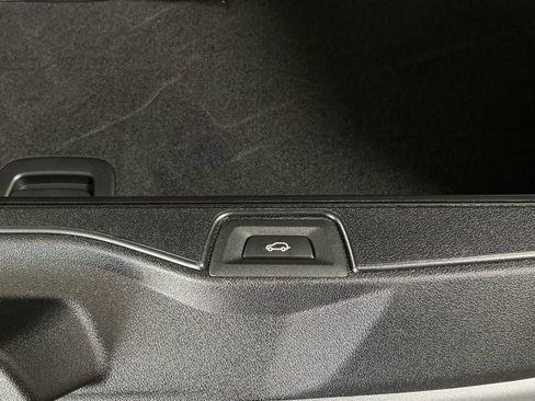 New 2026 BMW X5 xDrive40i w/ M Sport Package image 30