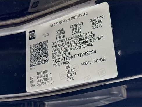 Used 2023 Chevrolet Colorado Trail Boss image 30