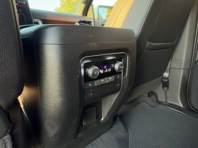 Used 2025 GMC Yukon XL Denali AWD/4WD image 35