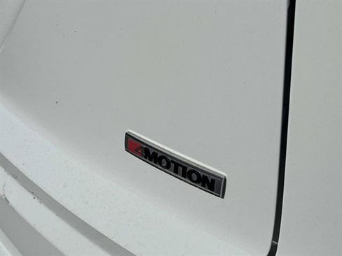 Used 2022 Volkswagen Atlas Cross Sport SE image 8