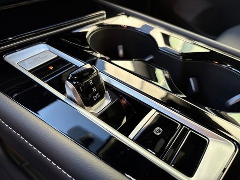 New 2026 Volkswagen Atlas Cross Sport SE image 23