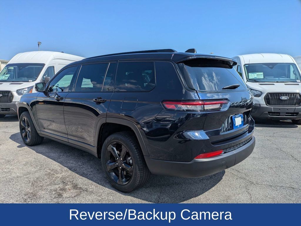 Used 2024 Jeep Grand Cherokee L Limited w/ Black Appearance Package RWD image 6