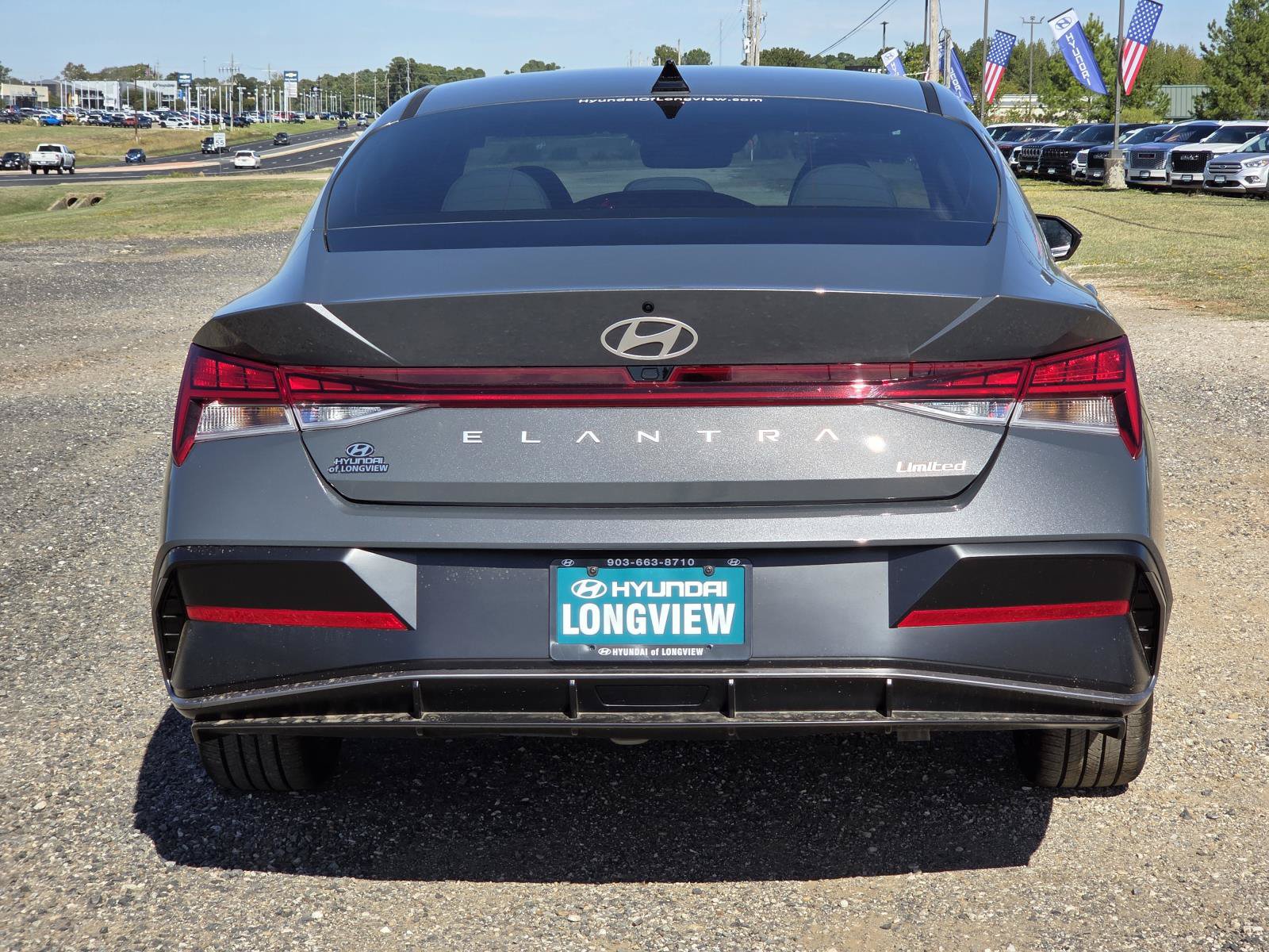 New 2026 Hyundai Elantra Limited FWD image 4