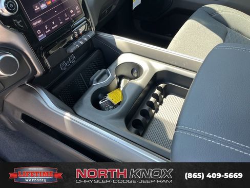 New 2026 RAM 1500 Big Horn AWD/4WD image 10