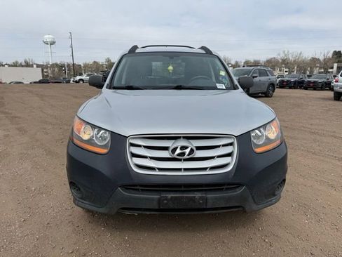 Used 2010 Hyundai Santa Fe GLS image 8