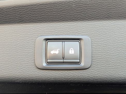 Used 2023 Mitsubishi Outlander SE image 21