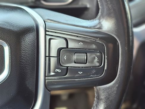 Used 2019 GMC Sierra 1500 SLT w/ SLT Premium Package image 18