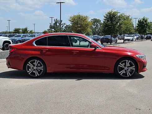 Used 2021 BMW 330i Sedan w/ Convenience Package RWD image 6