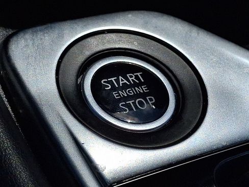 Certified 2020 Nissan Sentra SR FWD image 24