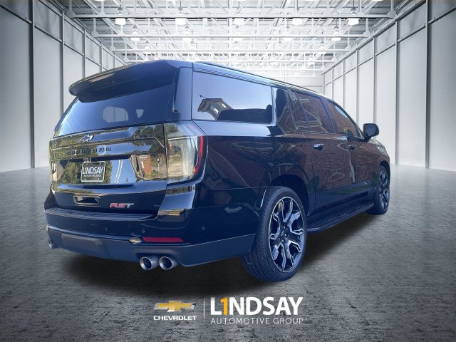 Certified 2025 Chevrolet Suburban RST w/ Advanced Technology Package AWD/4WD image 8
