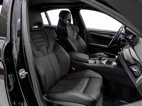 Used 2022 BMW M5 w/ Executive Package image 32