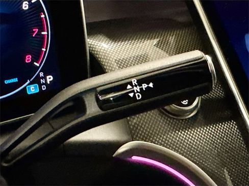 Certified 2025 Mercedes-Benz GLC 300 4MATIC image 17