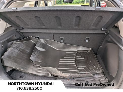 Used 2026 Hyundai Venue SEL FWD image 31