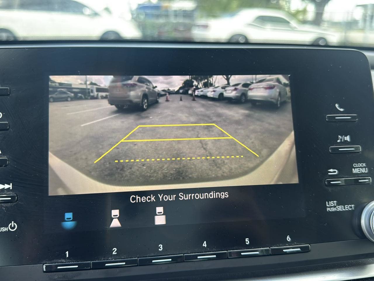 Used 2018 Honda Accord LX image 17