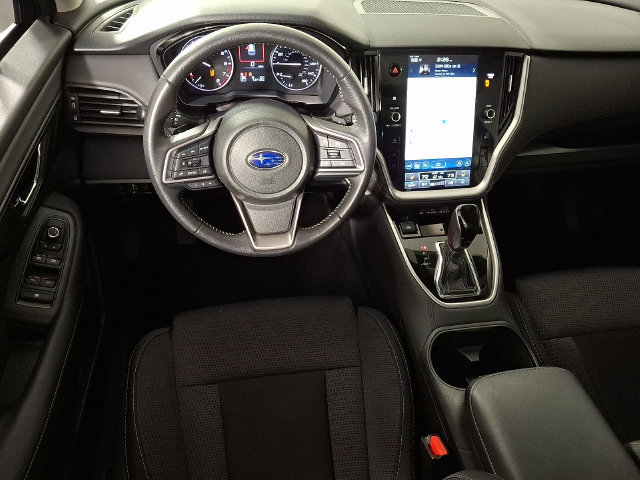 Used 2025 Subaru Outback Premium AWD/4WD image 2