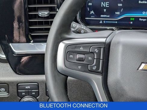 Used 2023 Chevrolet Silverado 1500 LT AWD/4WD image 18