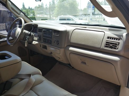 Used 2004 Ford F250 4x4 SuperCab Super Duty image 29