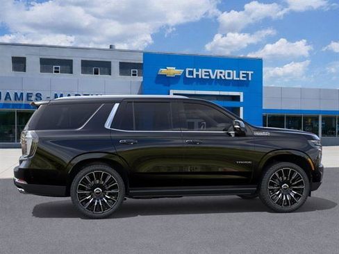 New 2026 Chevrolet Tahoe High Country image 3