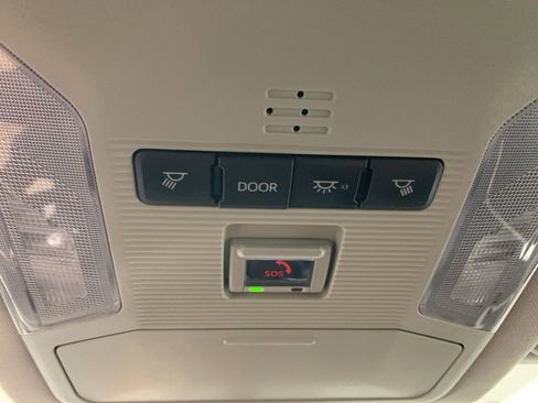 Used 2024 Toyota RAV4 LE image 22