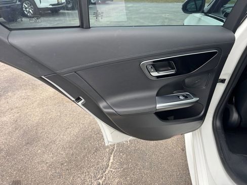 Used 2023 Mercedes-Benz C 300 4MATIC Sedan image 24