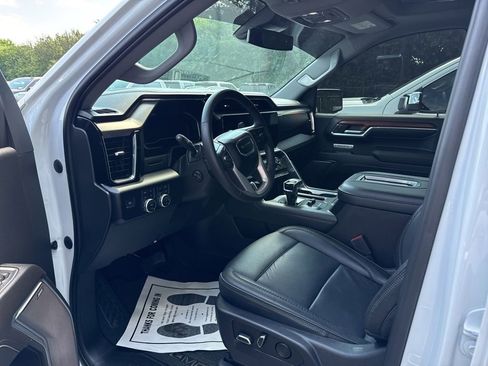 Used 2022 GMC Sierra 1500 Denali AWD/4WD image 9