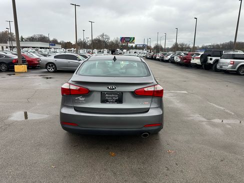 Used 2016 Kia Forte EX image 4