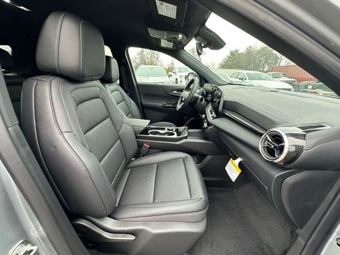 New 2026 Chevrolet Equinox LT w/ Convenience Package II image 22