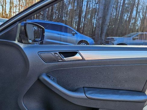 Used 2016 Volkswagen Jetta SE image 33