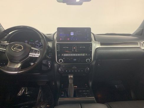 Used 2023 Lexus GX 460 Premium w/ Premium Package image 10